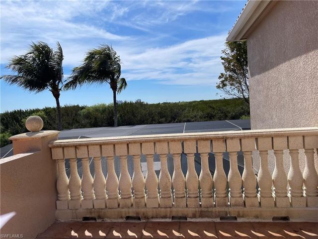 8593 Bellagio DR, Naples, FL 34114