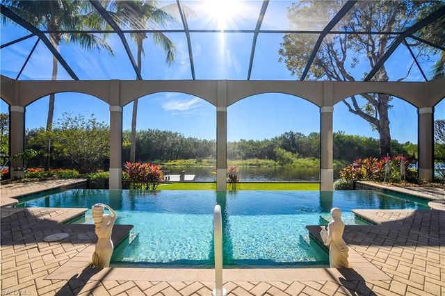 8593 Bellagio DR, Naples, FL 34114