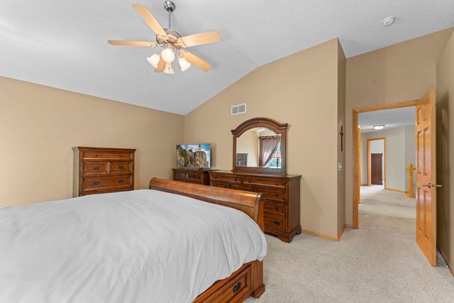 14068 Auburn Avenue, Rosemount, MN 55068
