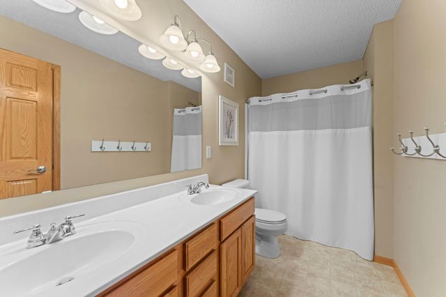 14068 Auburn Avenue, Rosemount, MN 55068