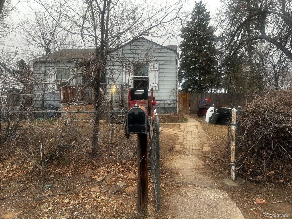 4286 S Acoma St, Englewood, CO 80110