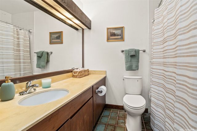 1015 Aoloa Place 437, Kailua, HI 96734