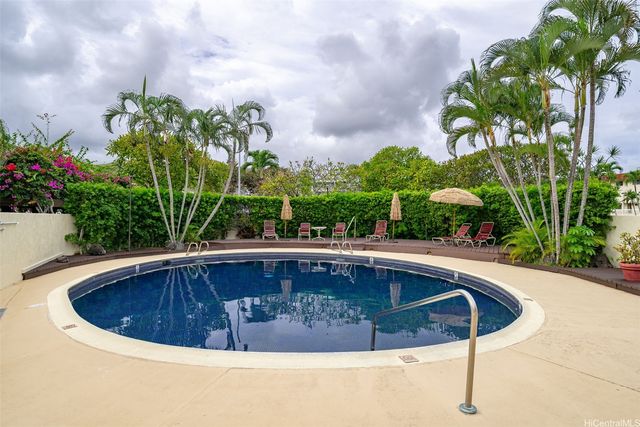 1015 Aoloa Place 437, Kailua, HI 96734