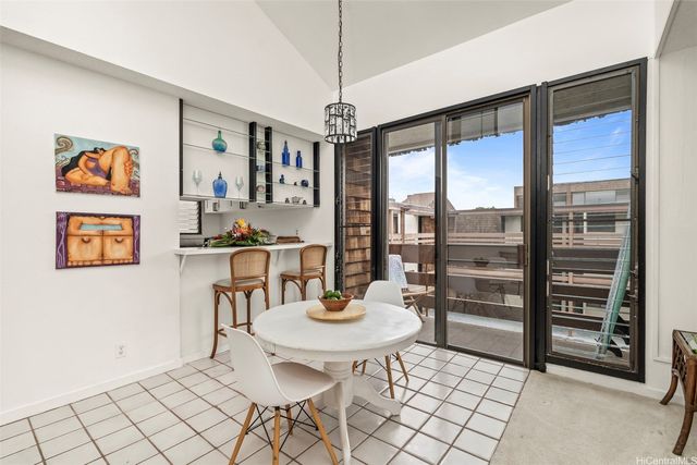 1015 Aoloa Place 437, Kailua, HI 96734