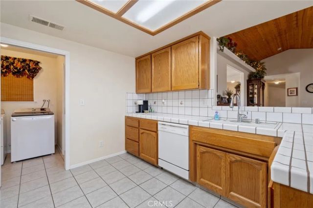 33867 Jennifer Court, Coarsegold, CA 93614