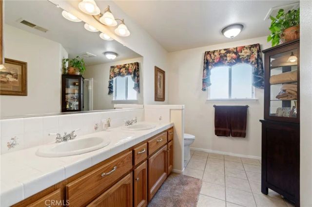 33867 Jennifer Court, Coarsegold, CA 93614