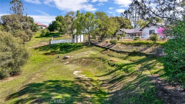 33867 Jennifer Court, Coarsegold, CA 93614