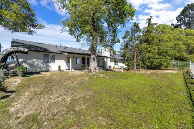 33867 Jennifer Court, Coarsegold, CA 93614