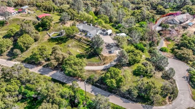 33867 Jennifer Court, Coarsegold, CA 93614