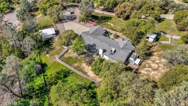 33867 Jennifer Court, Coarsegold, CA 93614