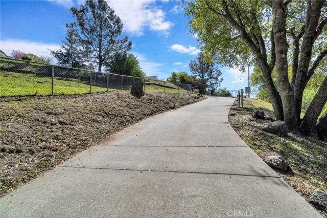 33867 Jennifer Court, Coarsegold, CA 93614