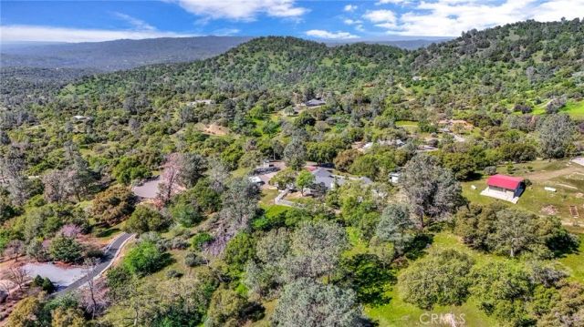 33867 Jennifer Court, Coarsegold, CA 93614