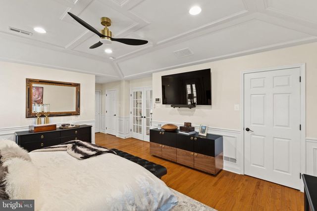 112 HILLSIDE LN, Mount Laurel, NJ 08054