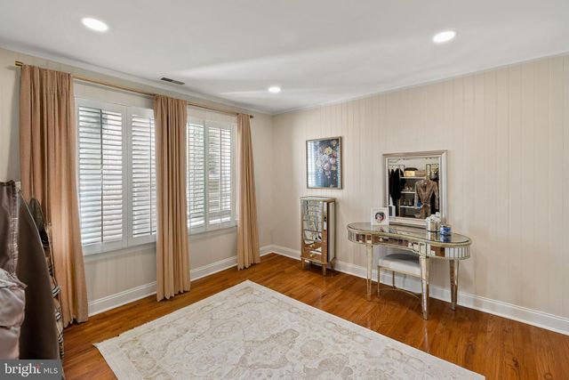 112 HILLSIDE LN, Mount Laurel, NJ 08054