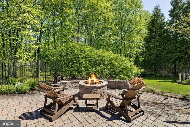 112 HILLSIDE LN, Mount Laurel, NJ 08054