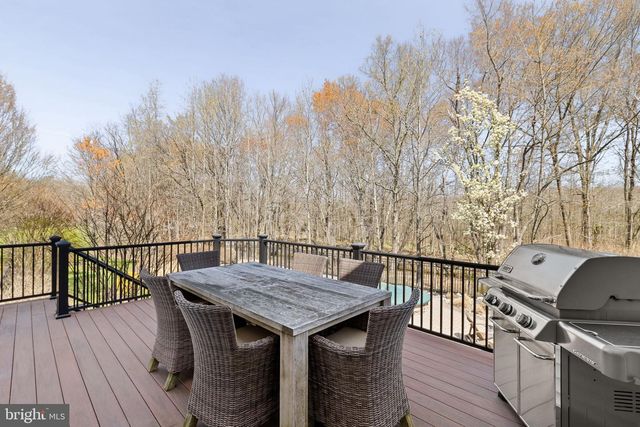 112 HILLSIDE LN, Mount Laurel, NJ 08054