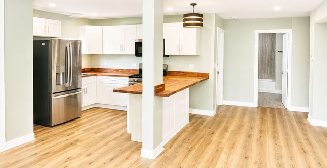 13802 Seeley Avenue, Blue Island, IL 60406