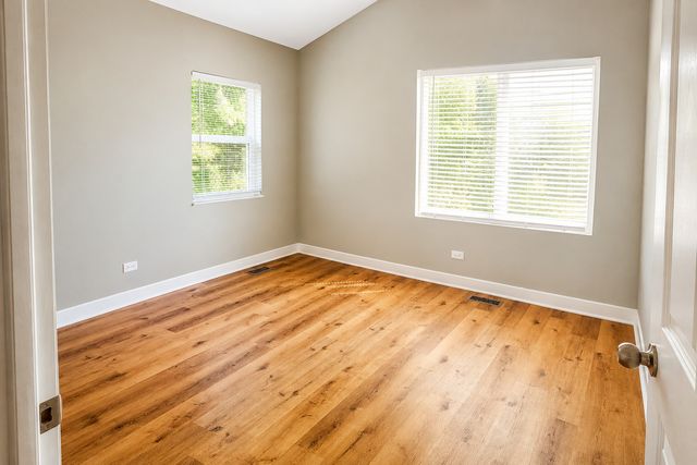 13802 Seeley Avenue, Blue Island, IL 60406