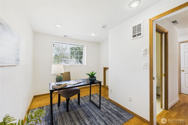 1995 Miss Ellis Loop NE, Poulsbo, WA 98370
