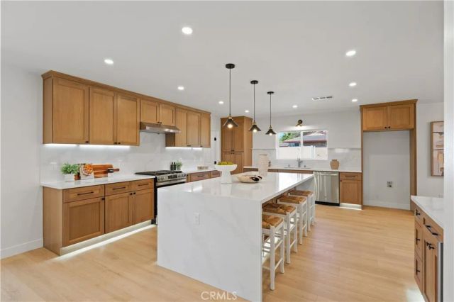 3339 E Jodee, West Covina, CA 91791