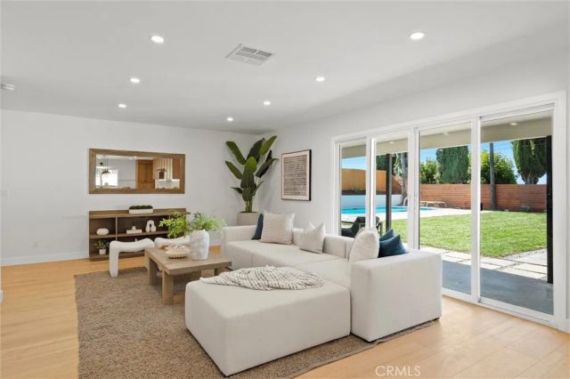3339 E Jodee, West Covina, CA 91791