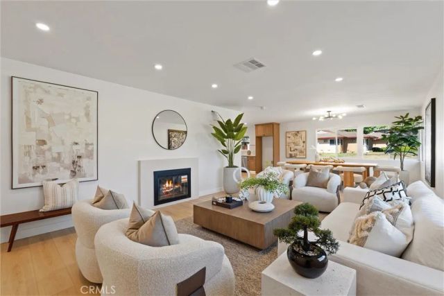 3339 E Jodee, West Covina, CA 91791