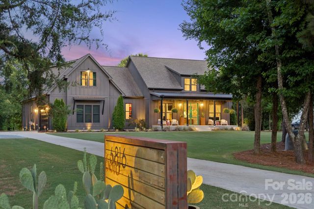 6816 W Duncan Road, Indian Trail, NC 28079