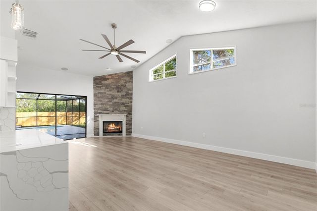 11651 SUNSHINE POND ROAD, Tampa, FL 33635