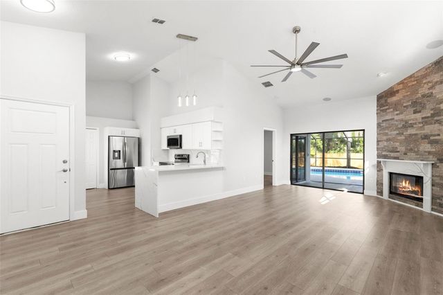 11651 SUNSHINE POND ROAD, Tampa, FL 33635