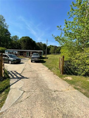 192 Swamp Guinea Road, Colbert, GA 30628