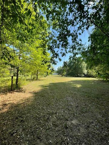 192 Swamp Guinea Road, Colbert, GA 30628
