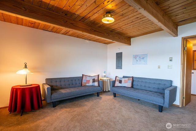 239 Shoreland Drive, Lopez Island, WA 98261