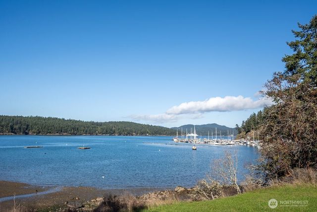 239 Shoreland Drive, Lopez Island, WA 98261