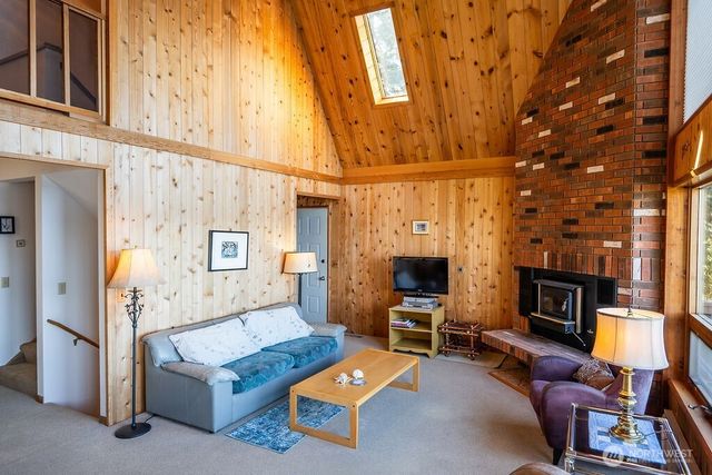239 Shoreland Drive, Lopez Island, WA 98261