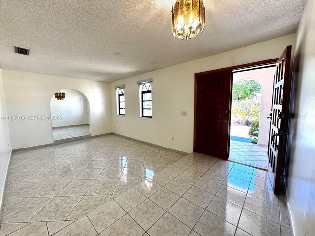 2835 SW 108th Pl, Miami, FL 33165