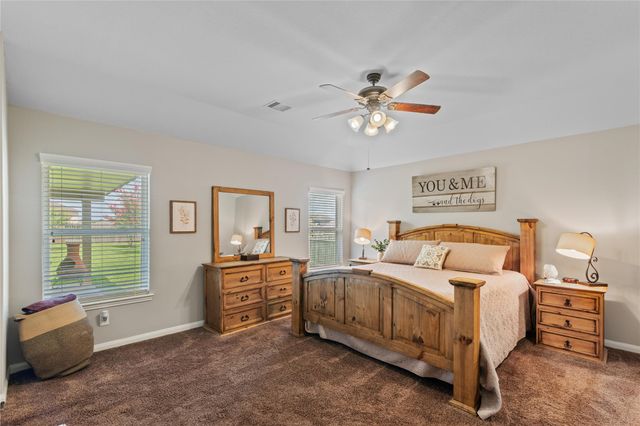 18782 Maverick Ranch Road E, Magnolia, TX 77355