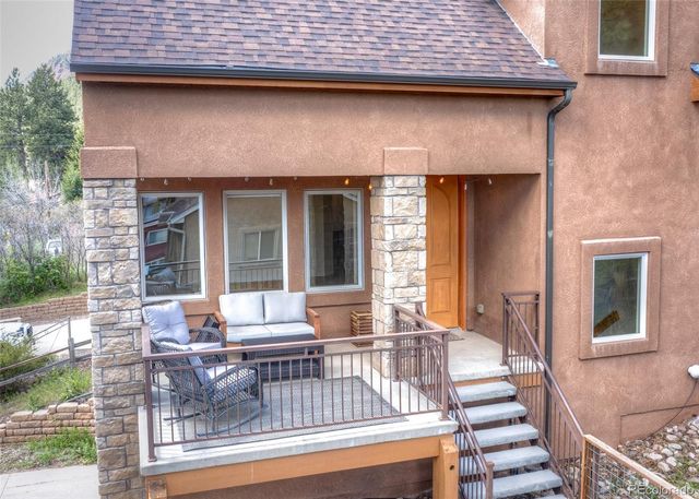 374 Hoover Lane, Palmer Lake, CO 80133