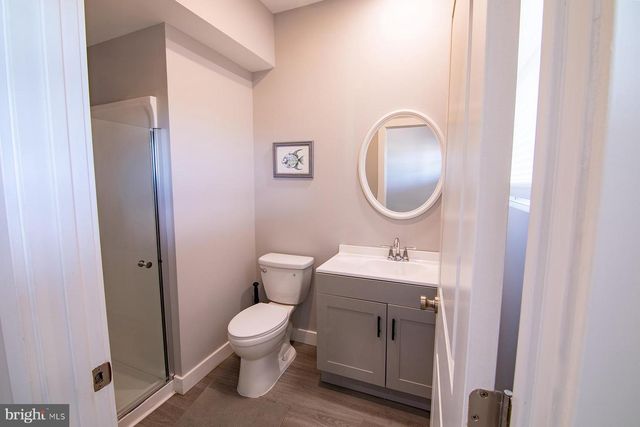 327 OAKLAND AVE, Pleasantville, NJ 08232