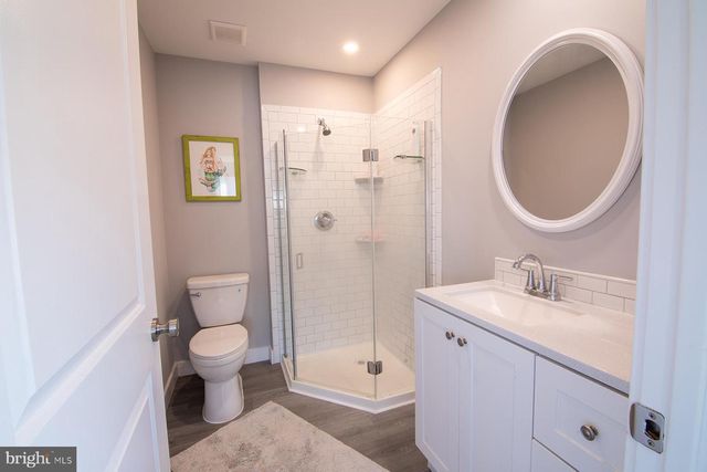 327 OAKLAND AVE, Pleasantville, NJ 08232