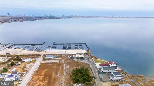 327 OAKLAND AVE, Pleasantville, NJ 08232