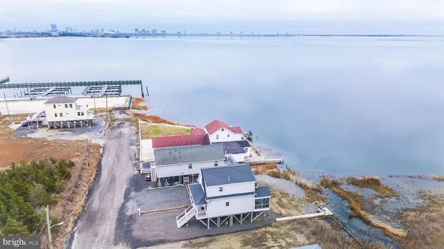 327 OAKLAND AVE, Pleasantville, NJ 08232