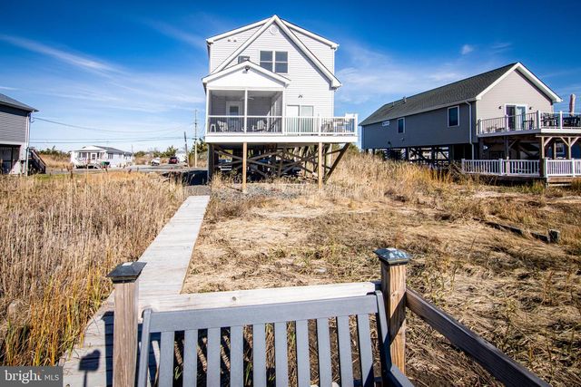 327 OAKLAND AVE, Pleasantville, NJ 08232