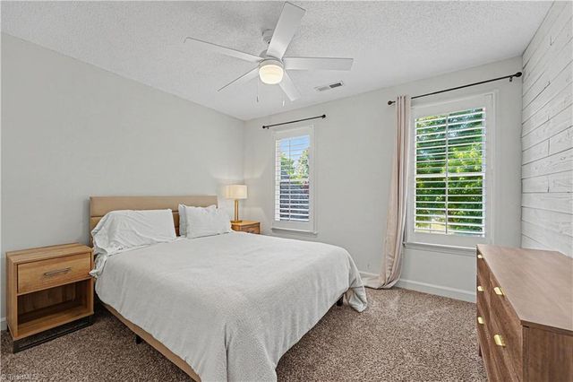 5718 Bayleaf Lane, Greensboro, NC 27455