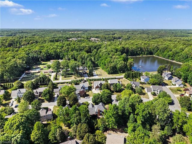 5718 Bayleaf Lane, Greensboro, NC 27455
