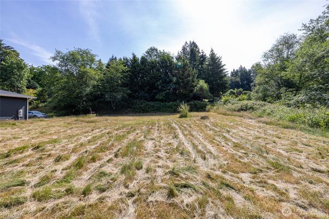 1875 NE Sipes Lane, Bremerton, WA 98311