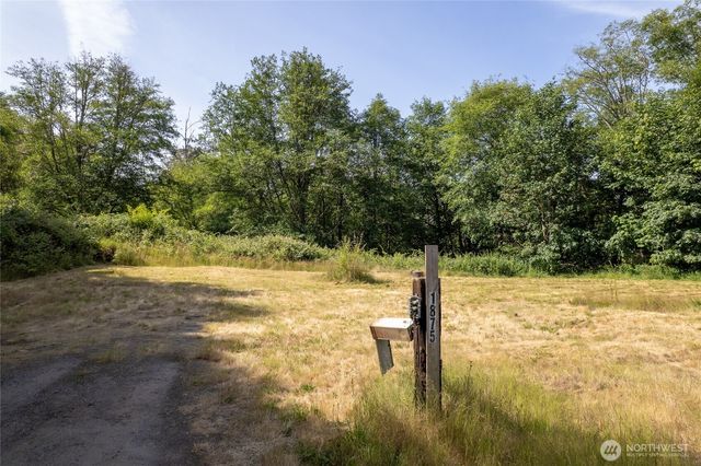 1875 NE Sipes Lane, Bremerton, WA 98311