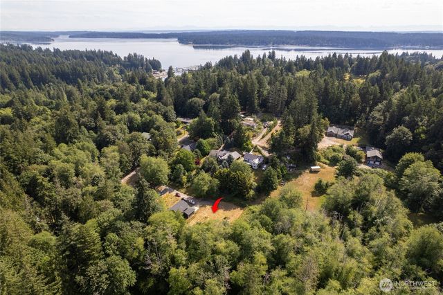 1875 NE Sipes Lane, Bremerton, WA 98311