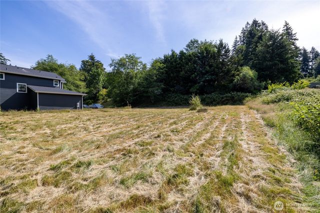 1875 NE Sipes Lane, Bremerton, WA 98311