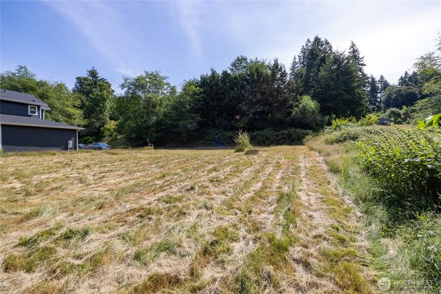 1875 NE Sipes Lane, Bremerton, WA 98311