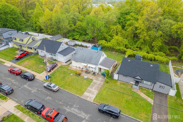520 N Park Drive N, Perth Amboy, NJ 08861